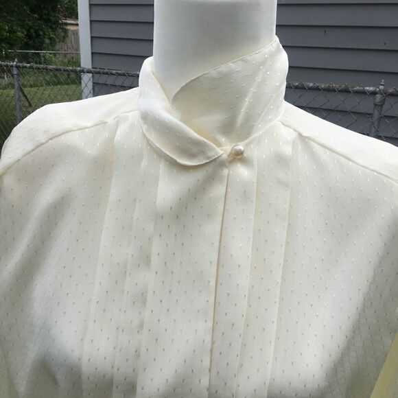 VINTAGE BLOUSE - Picture 3 of 11